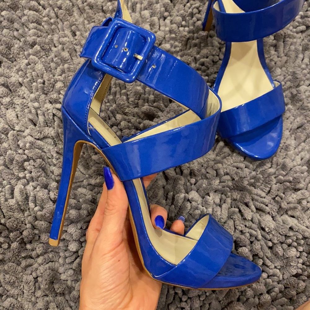 Aldo matching clutch and heels 💙 - Picture 2 of 5